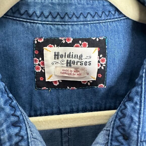 Anthropologie Holding Horses Denim Embroidered Long Sleeve Shirt| Size 4 - Picture 5 of 7